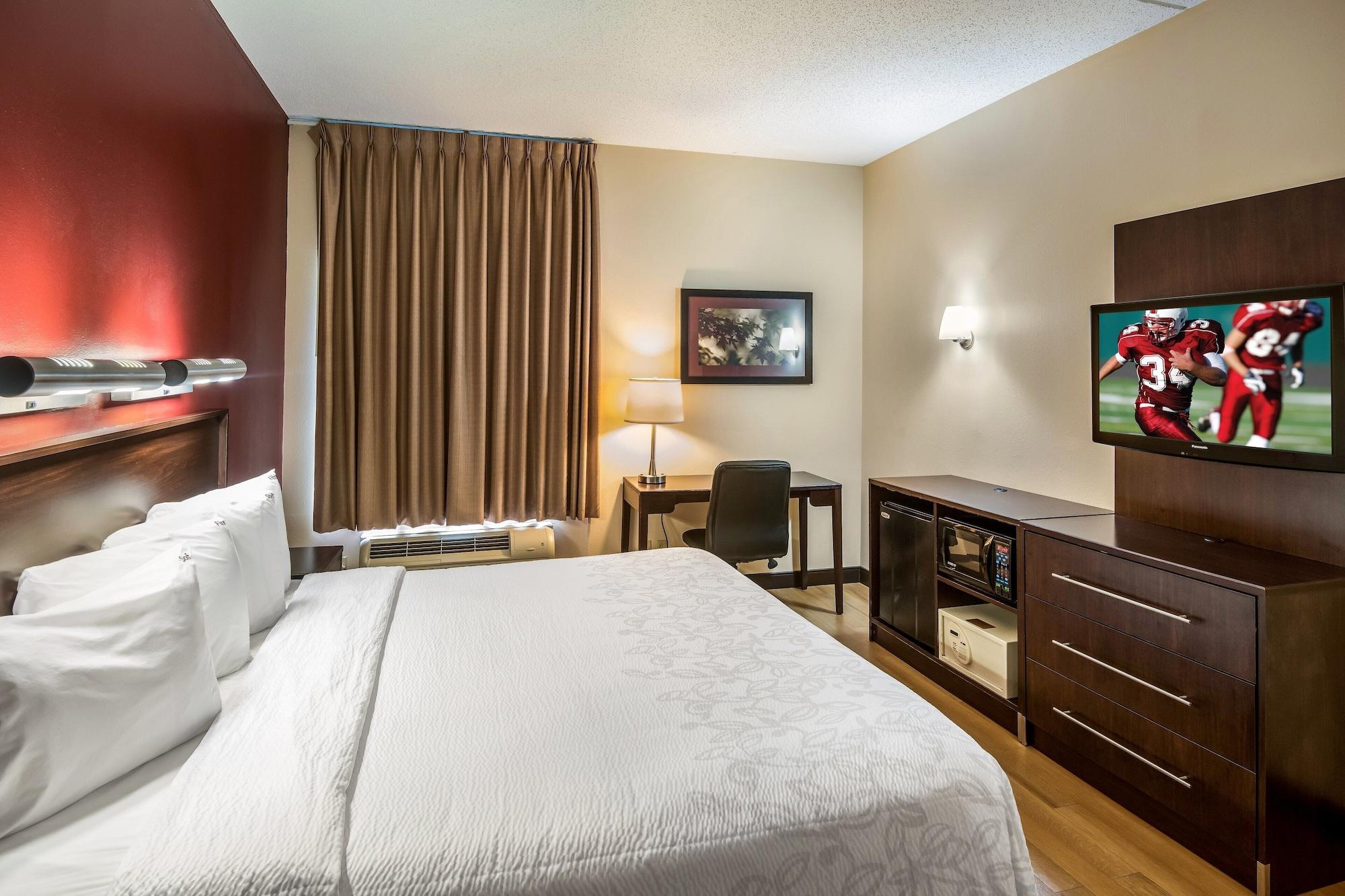 Red Roof Inn PLUS South Deerfield Amherst - photo 16