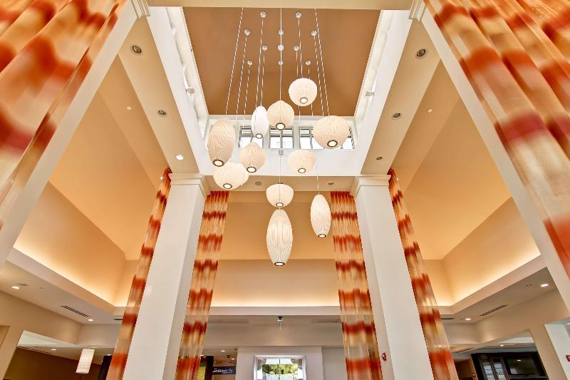 Hilton Garden Inn Woodbridge - photo 12