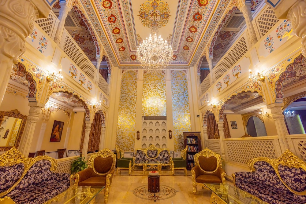WelcomHeritage Traditional Haveli — 4-Star Luxury Hotel in Jaipur, India