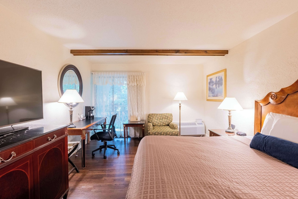 Fireside Inn & Suites Bangor - photo 20