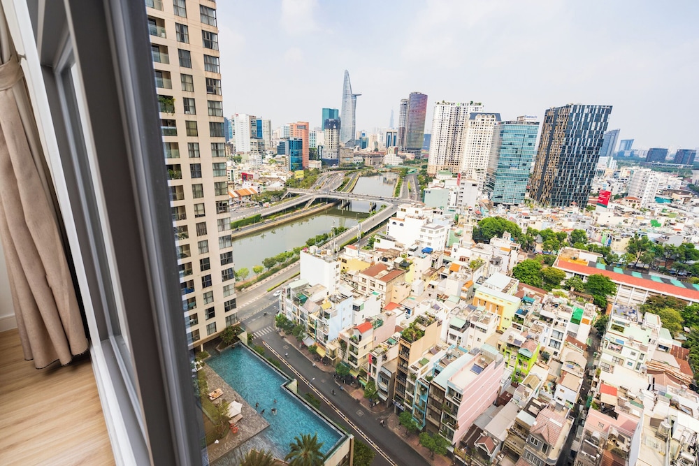 Regal Saigon Apartment — 4-Star Luxury Hotel in Ho Chi Minh City, Vietnam
