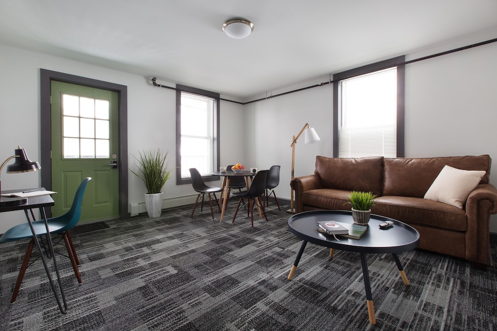 Main and Mountain - photo 27