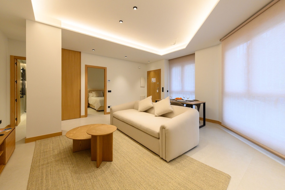 M Scr7b1 Amplio Piso Exterior de un Dormitorio e Latina Madrid