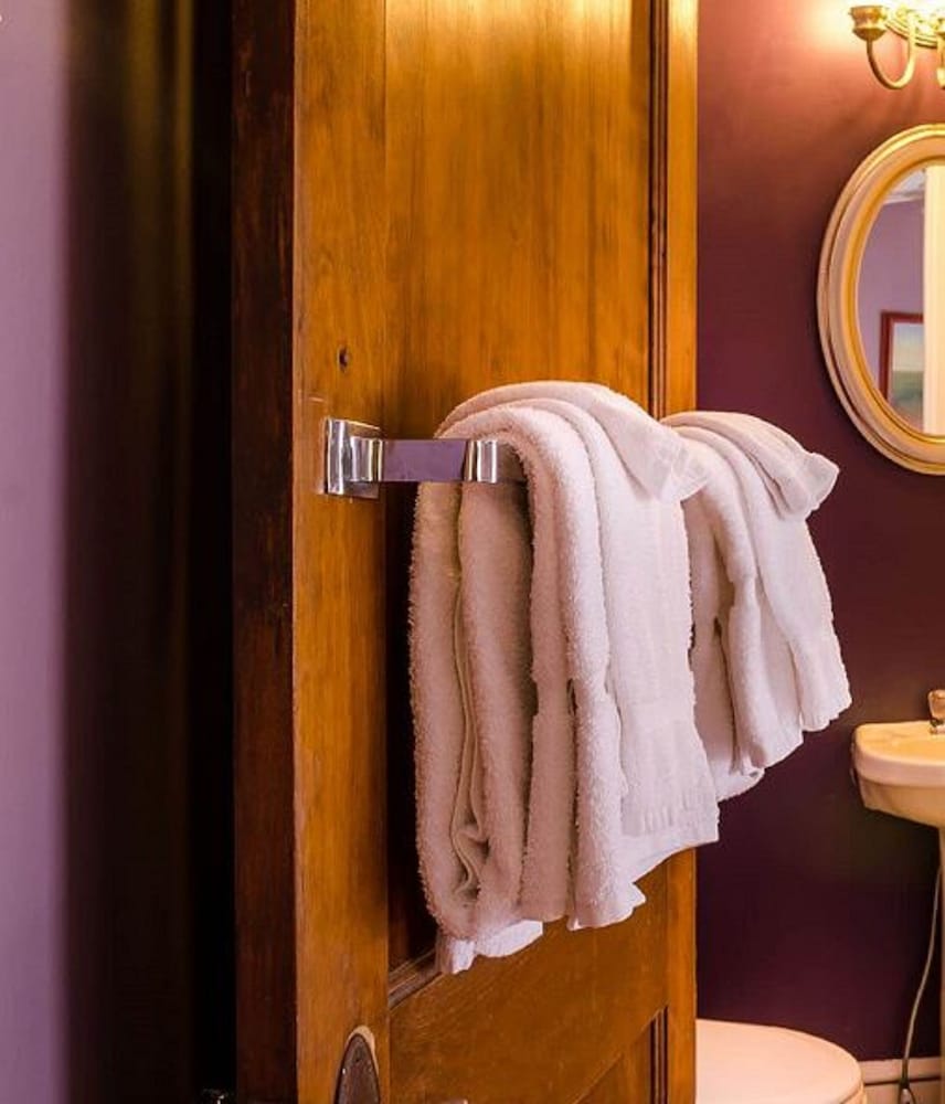 Carisbrooke Inn - photo 15