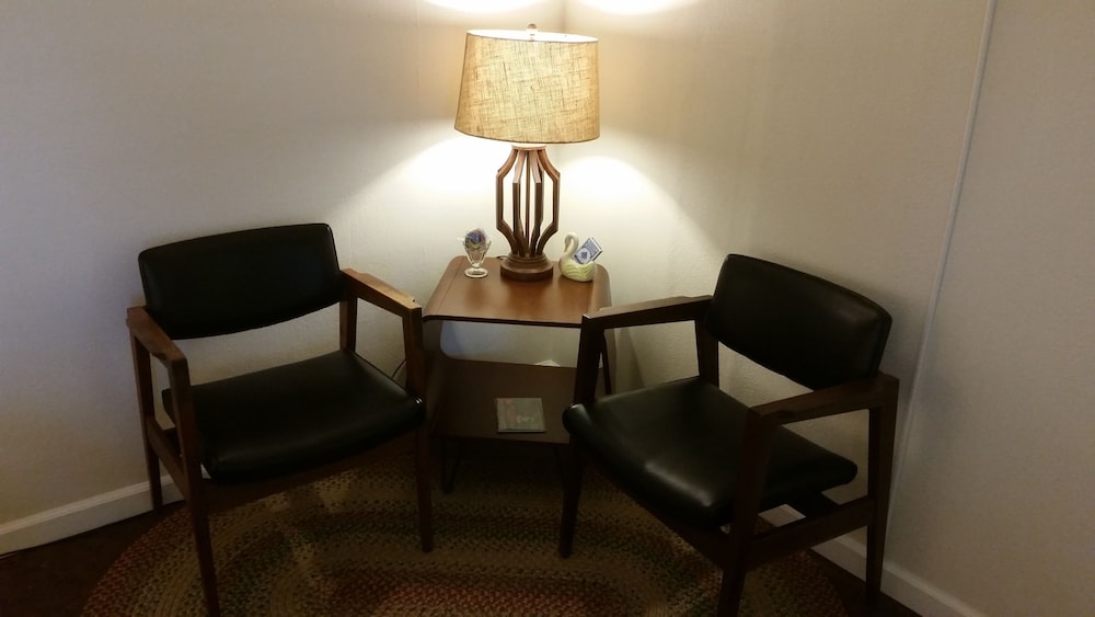 Roadrunner Lodge - photo 19