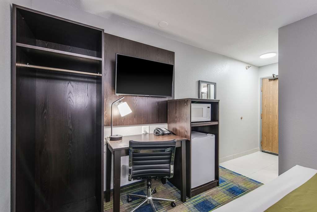 Quality Inn Owatonna Near Medical Center - photo 10