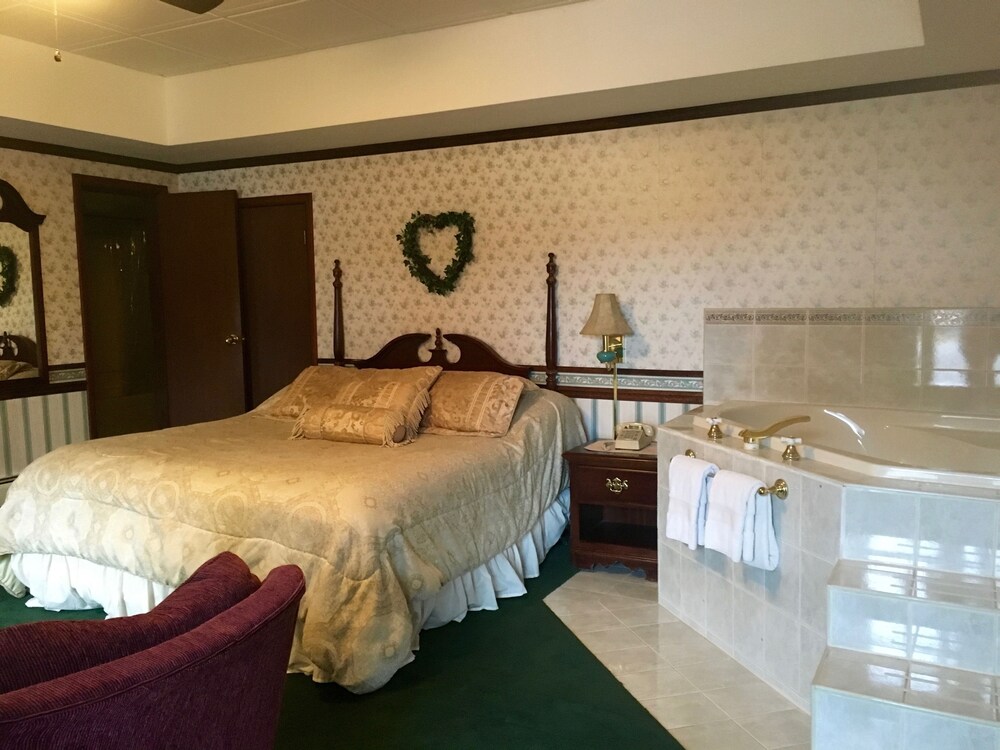 Sara Placid Inn & Suites - photo 63