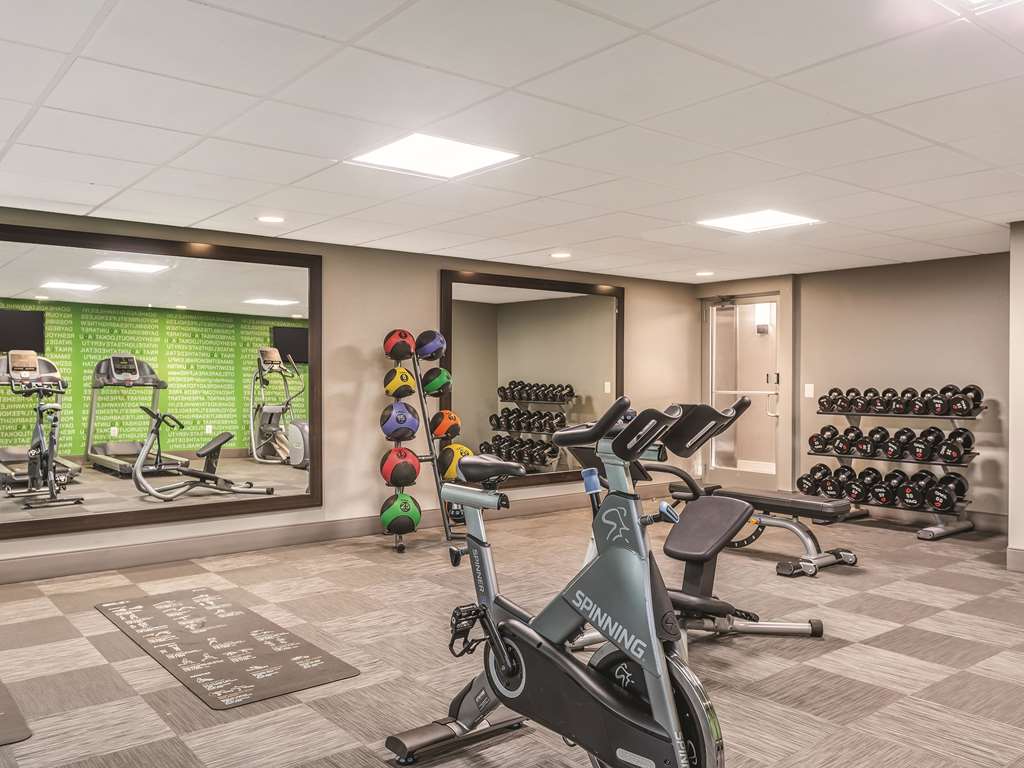 La Quinta Inn & Suites by Wyndham Columbia Fort Meade - photo 12