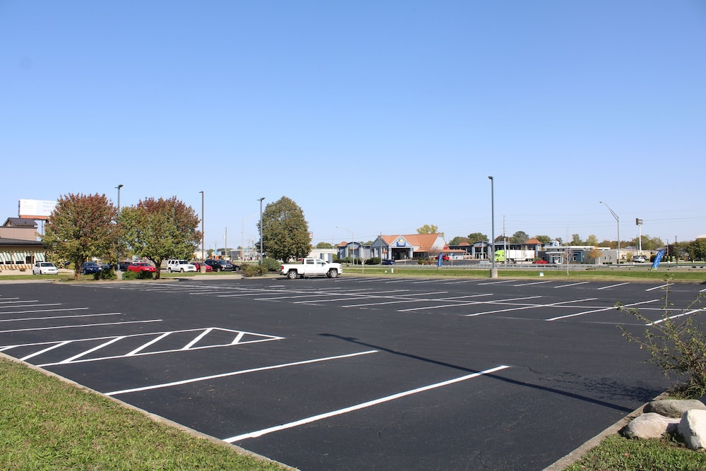 BlissPoint Inn kokomo - photo 20