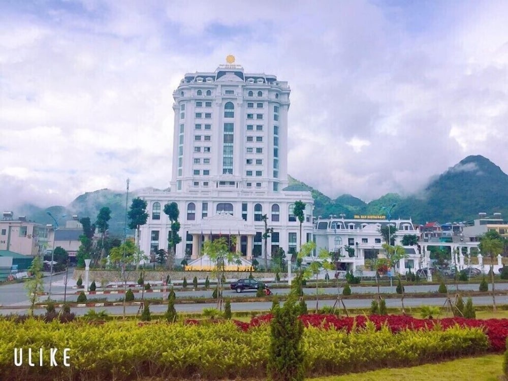 Hoang Nham Luxury Hotel in Lai Chau, Vietnam