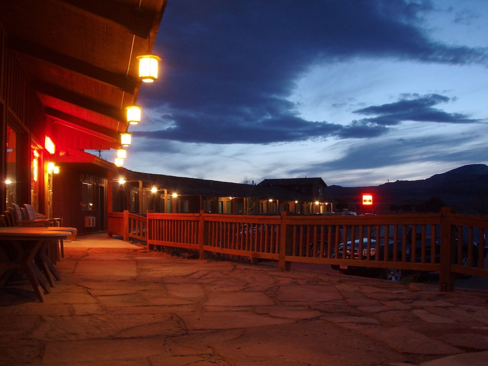 The Rim Rock Inn - photo 85