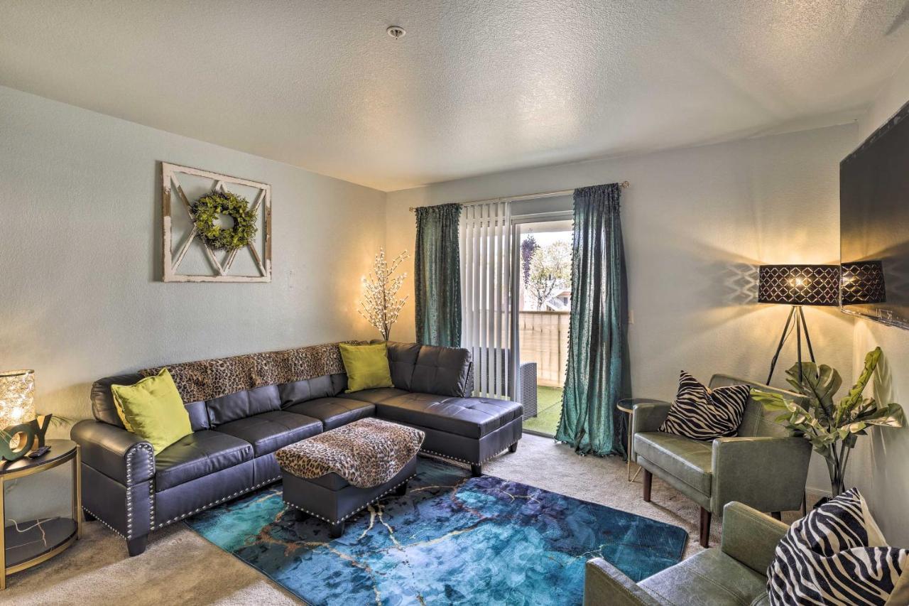 Laughlin Mtn Getaway 2 Mi to Colorado River — 4-Star Luxury Hotel in Laughlin, United States
