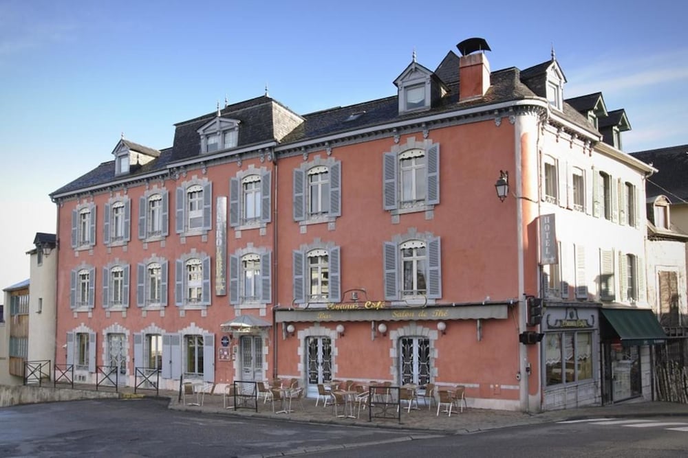 Hôtel L'Astrolabe — hotel in Oloron-Sainte-Marie