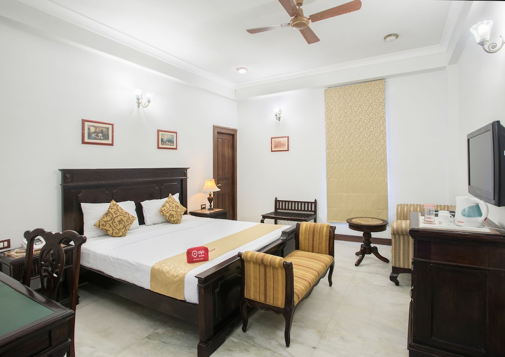 OYO 353 Hotel Four Boutique