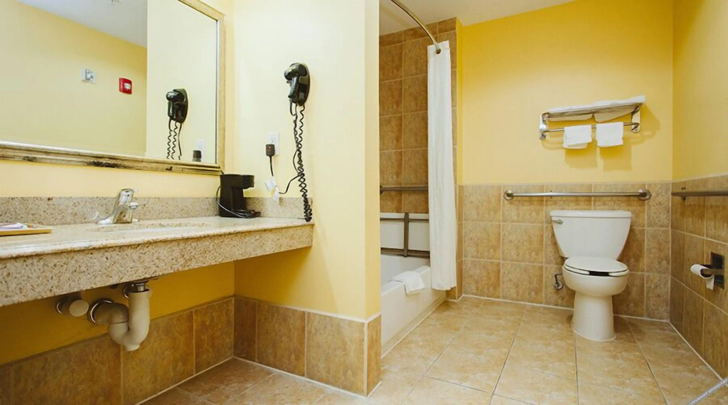 Scottish Inns and Suites East Sam Houston Pkwy - photo 3