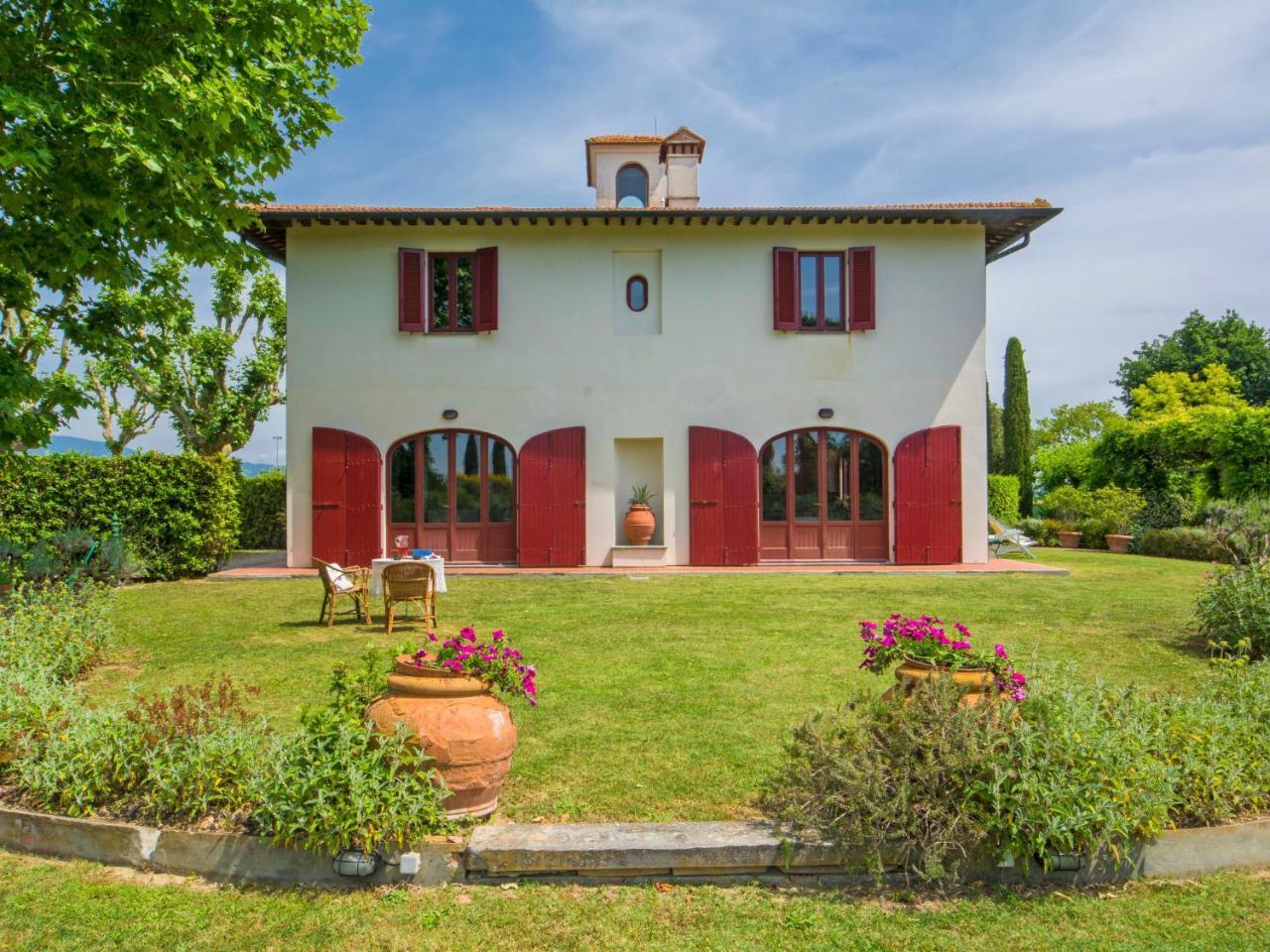 Villa Villa Ponticelli by Interhome — 4-Star Luxury Hotel in Lari, Italy