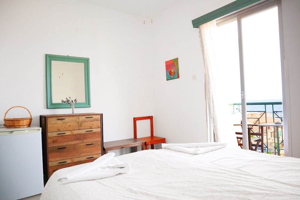 Atlantis Rooms — hotel in Ayios Konstandinos