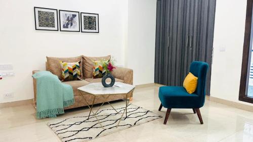BluO 1BHK DLF CyberCity Balcony Lift Parking