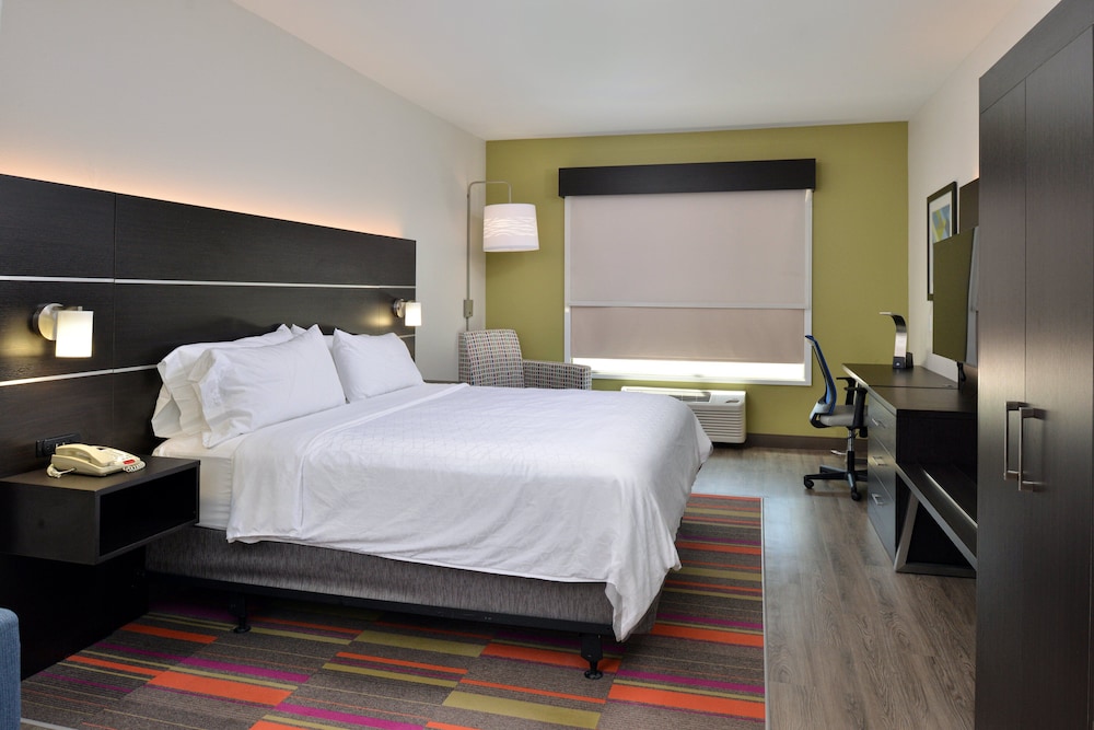 Holiday Inn Express Hotel & Suites Royse City by IHG - photo 19