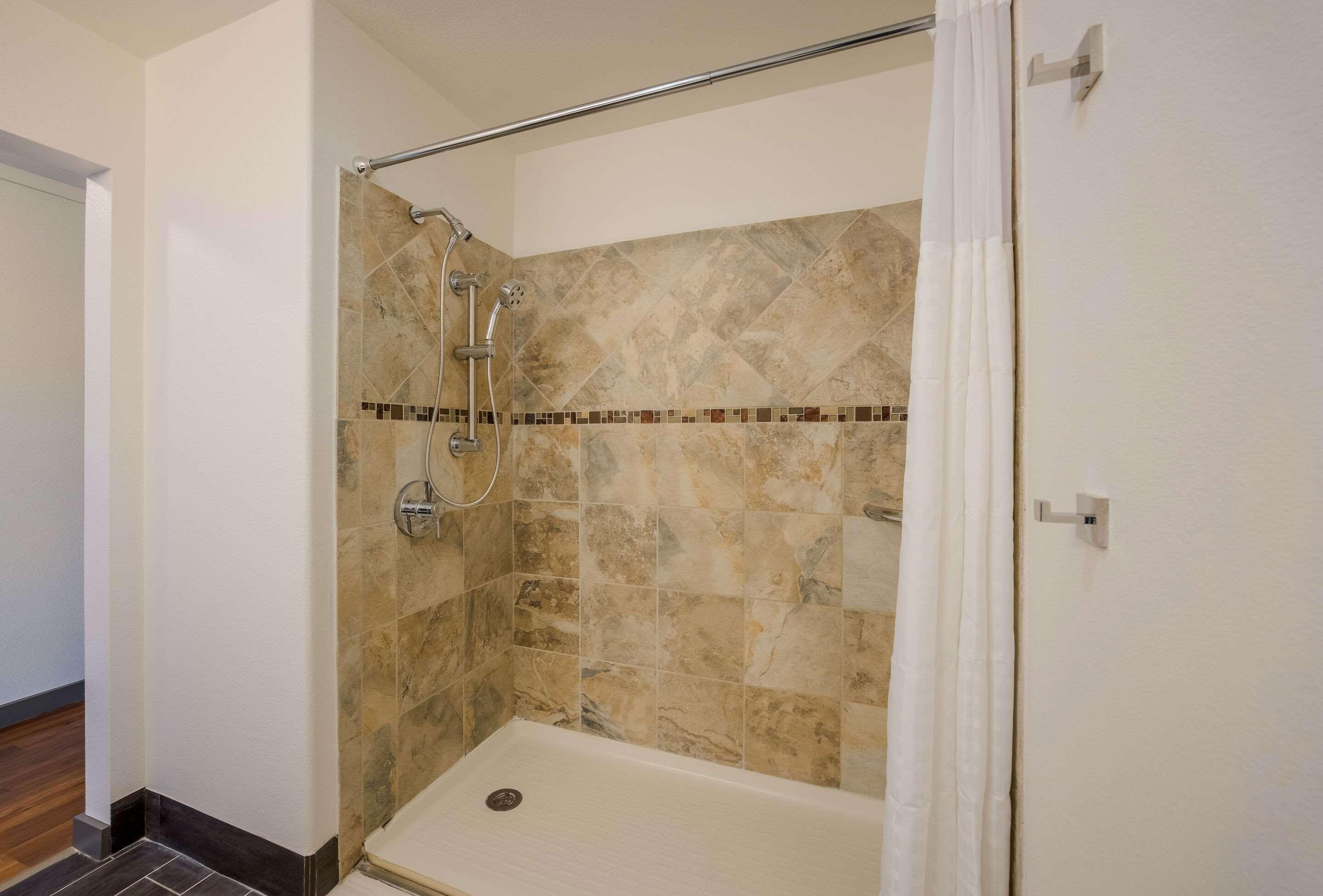 Quality Inn & Suites Castle Rock SW Denver - photo 40