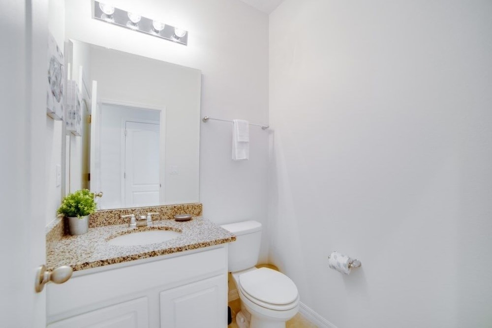 Amazing 5 Bedroom Solterra New Resort Home 5 Villa by RedAwning Davenport - photo 23
