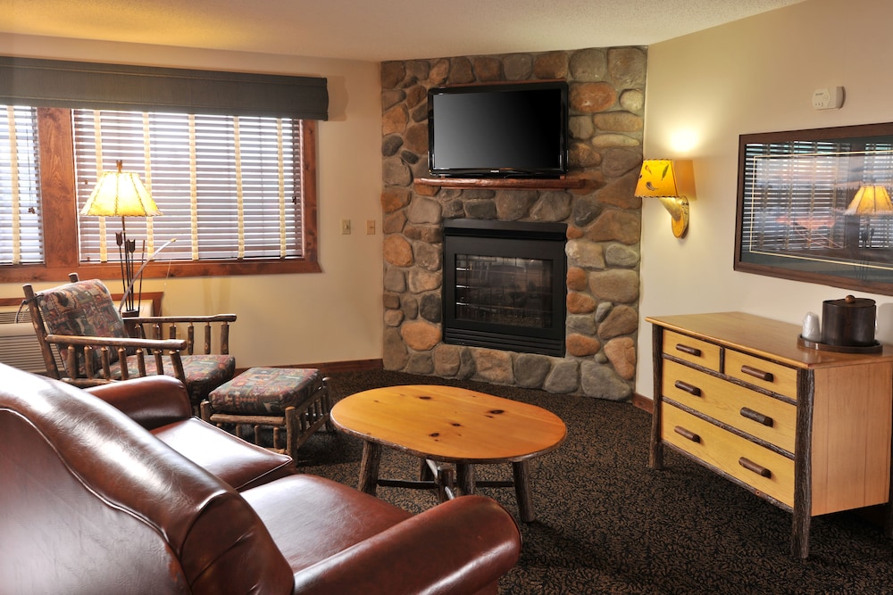Cedar Creek Hotel Wausau Rothschild - photo 9