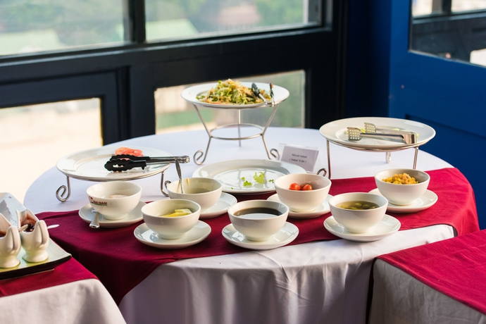 Hoabinh Palace - last minute hotel in Hanoi