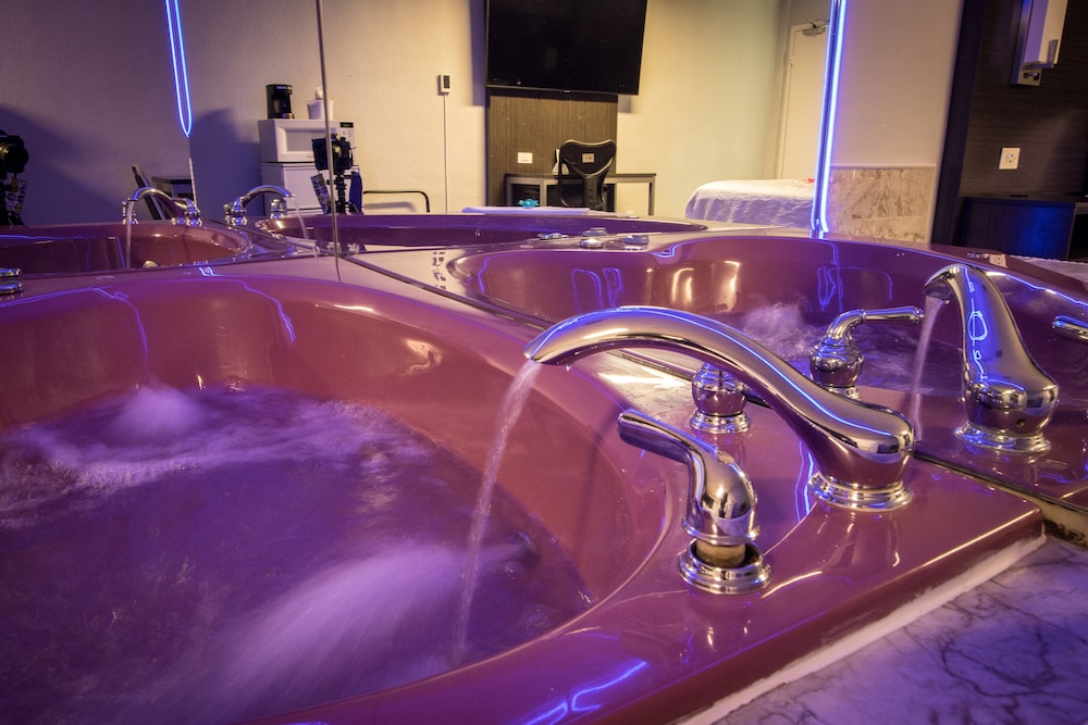 Envi Boutique Hotel Henderson Evansville South - photo 96