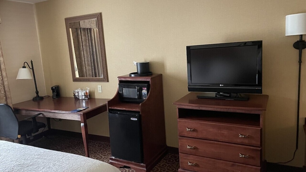 Hampton Inn Rawlins - photo 11