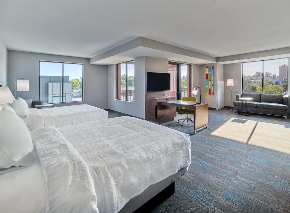 Hampton Inn by Hilton Omaha UN Medical Center Area - photo 5