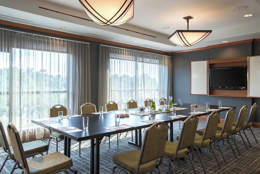 Renaissance Raleigh North Hills Hotel - photo 57