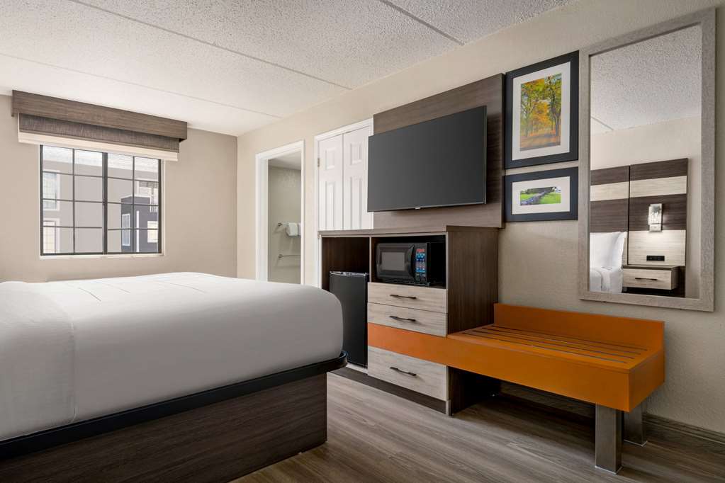La Quinta Inn Lexington Horse Park - photo 47