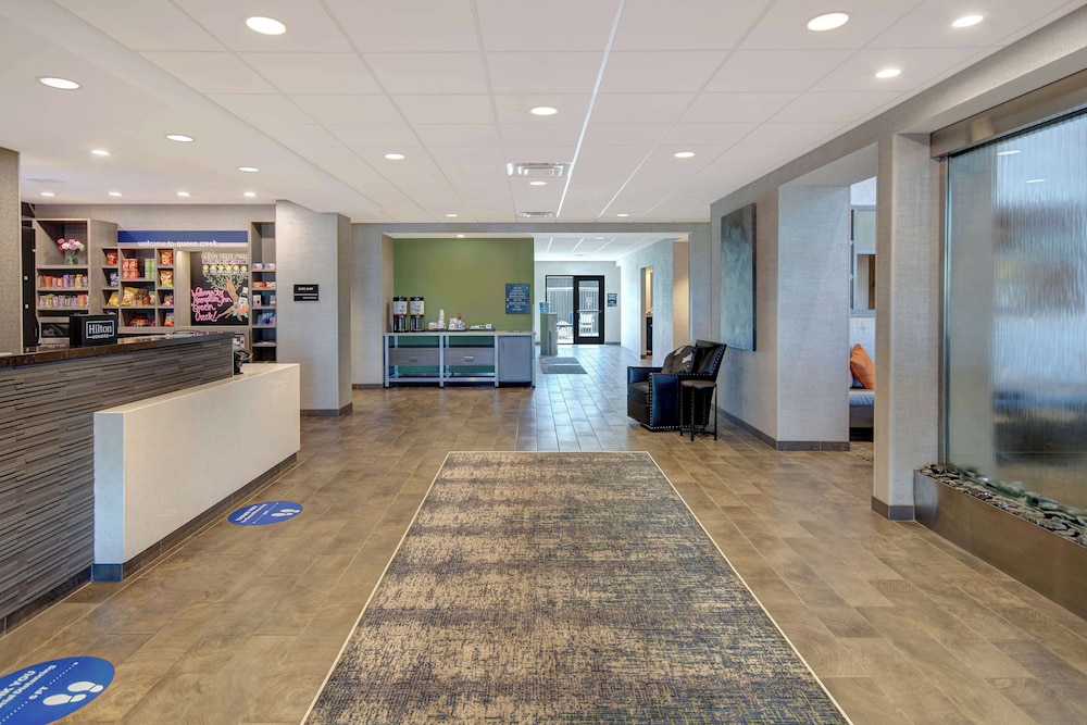 Hampton Inn Queen Creek - photo 3