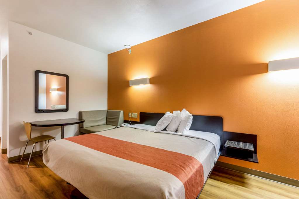 Motel 6 Jourdanton TX - photo 8