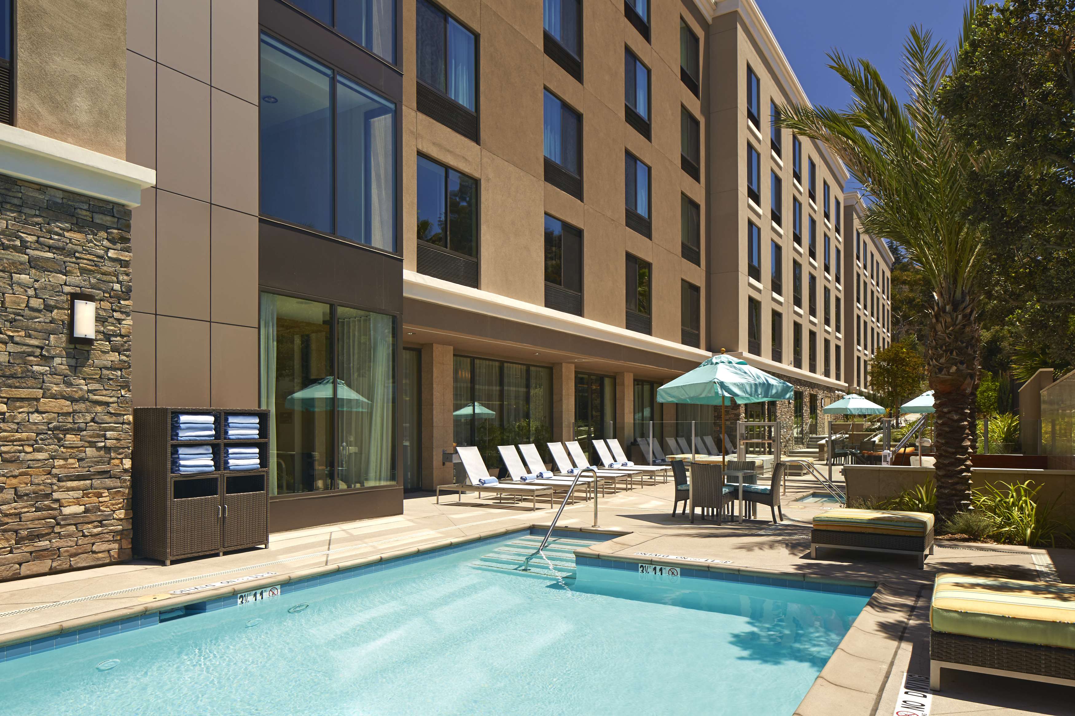 Hampton Inn San Diego Mission Valley - photo 15