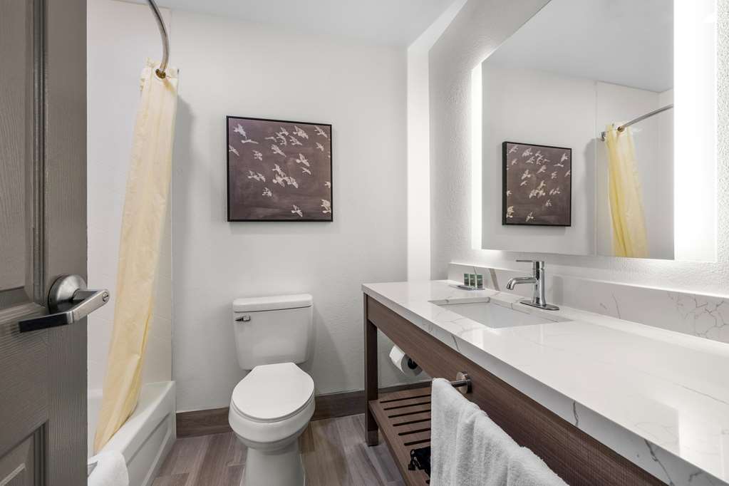 Best Western Acadia Hotel - photo 23