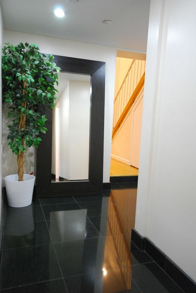 Broadway Suite NY - photo 21