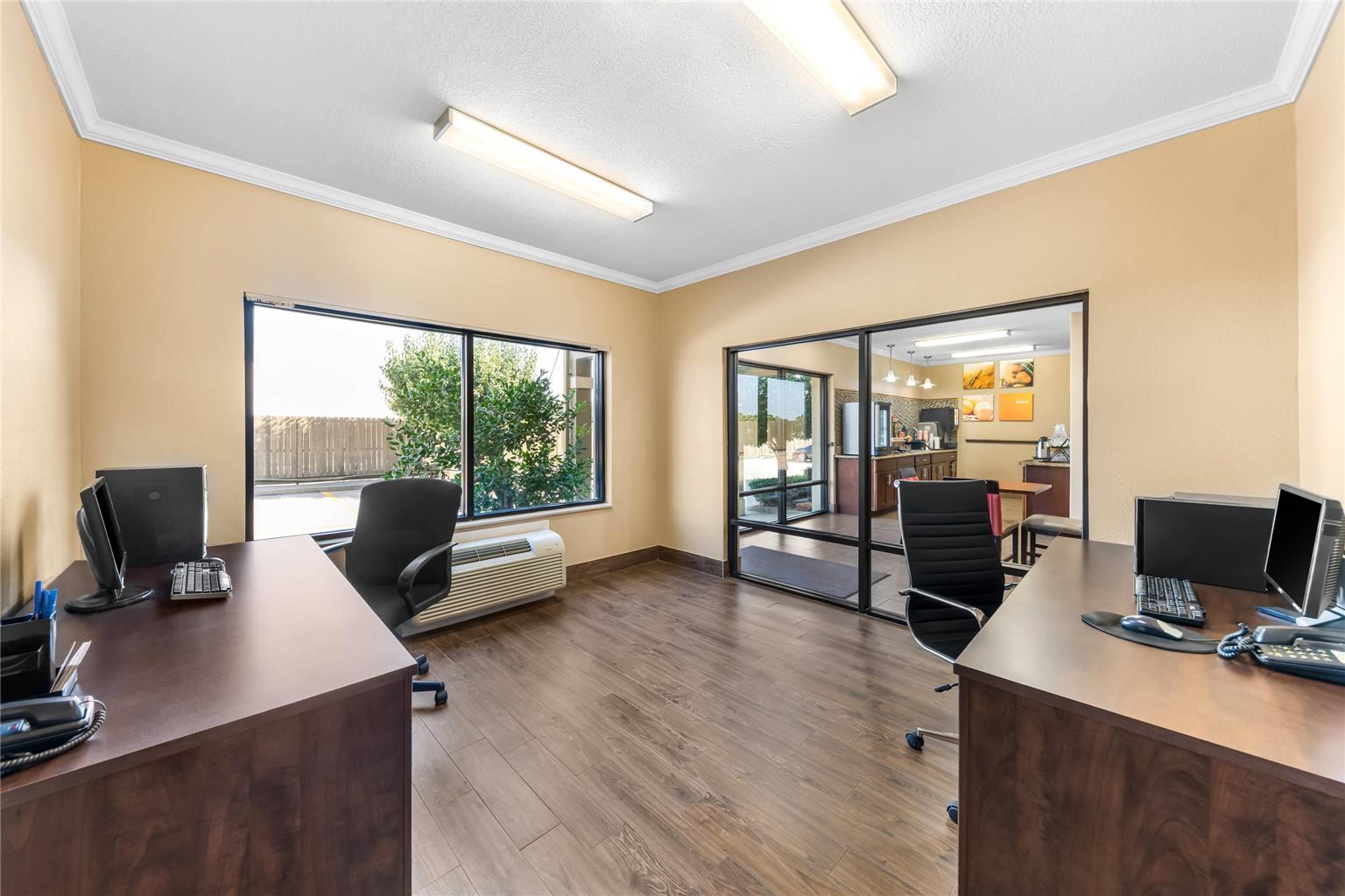 Comfort Inn Corsicana East - photo 56