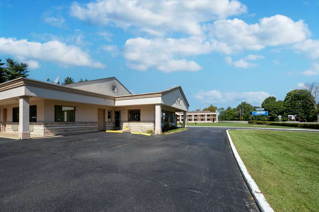 Americas Best Value Inn at Central Valley Woodbury - photo 7
