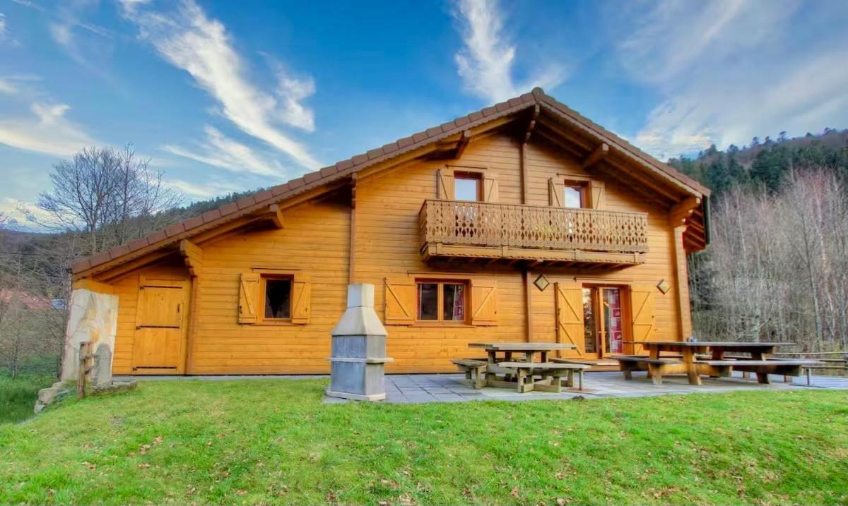 Le Murmure du Ruisseau 4 Etoiles Avec Sauna Et Terrasse — 4-Star Luxury Hotel in La Bresse, France