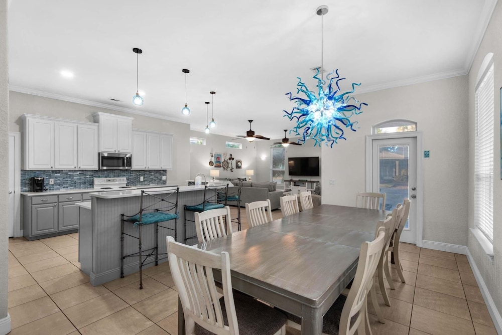 Miramar Magic - carbon neutral hotel in Destin