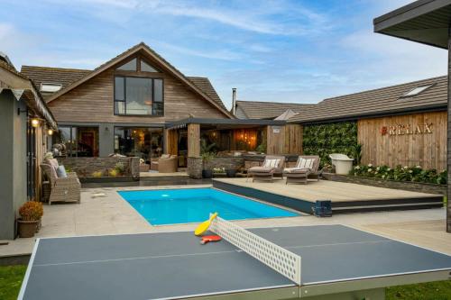 Deer Lodge — 4-Star Luxury Hotel in Lymington, United Kingdom