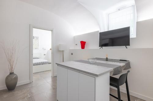 Cecilia Guest House — 4-Star Luxury Hotel in Rome, Italy