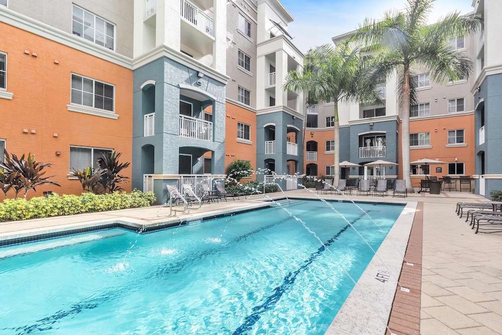 Dharma Home Suites South Miami at Red Road Commons - photo 60