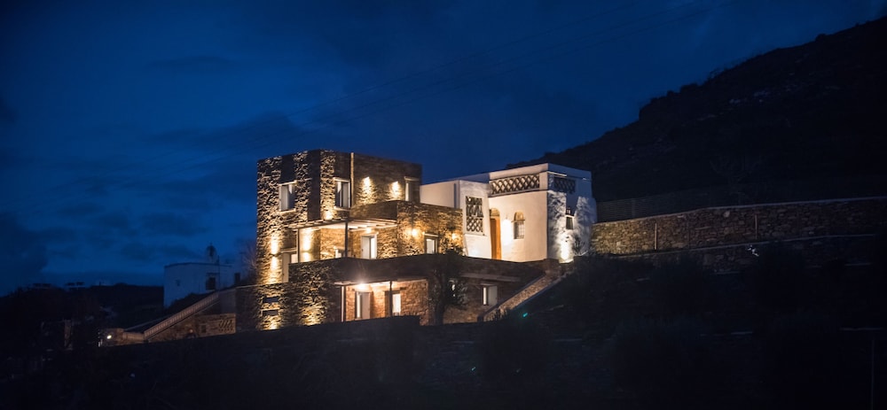 Tinos Pegion House — 4-Star Luxury Hotel in Tinos, Greece
