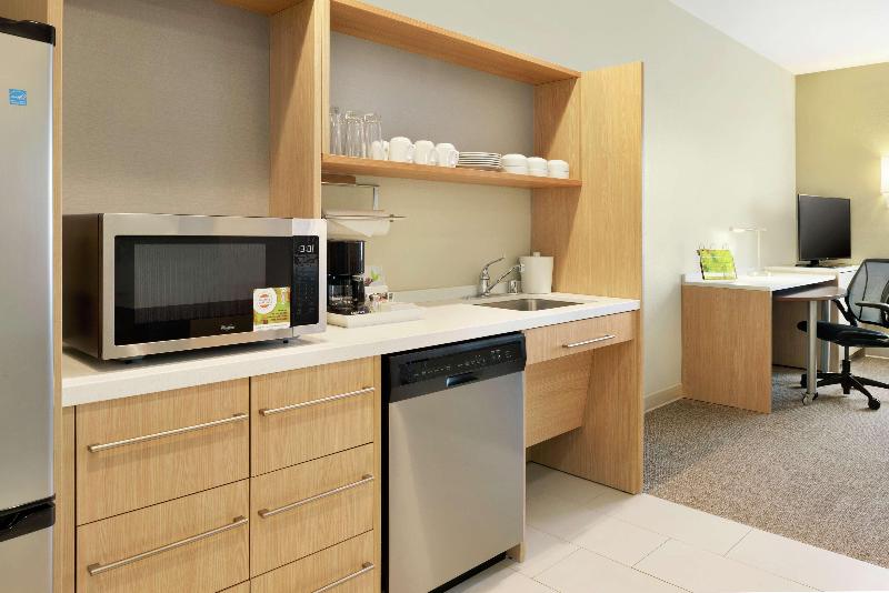 Home2 Suites by Hilton Milwaukee Brookfield - photo 60