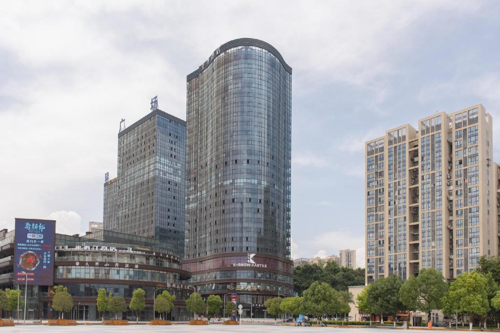 Ji Hotel — 4-Star Luxury Hotel in Chongqing, People's Republic of China