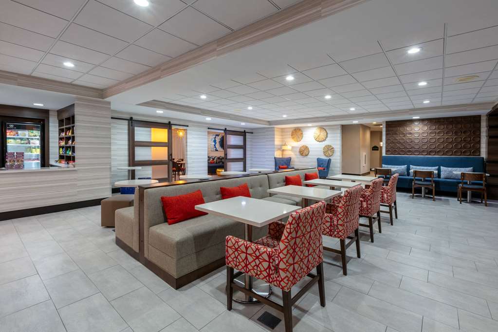 Wingate by Wyndham DFW North Irving - photo 10