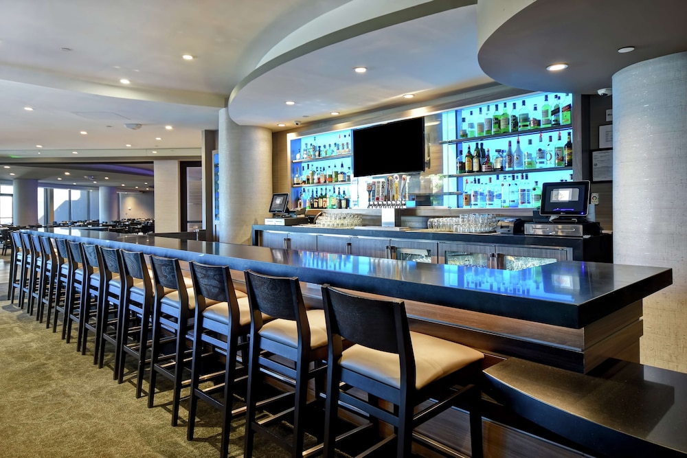 DoubleTree by Hilton Hotel Pleasanton at the Club - photo 45