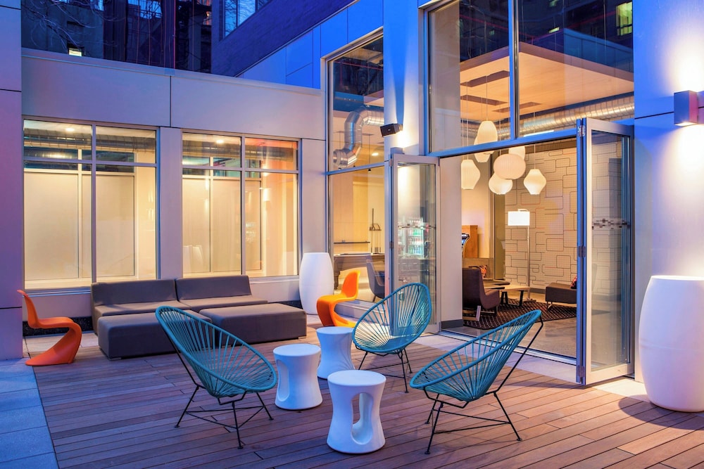 Aloft Long Island City Manhattan View - photo 20